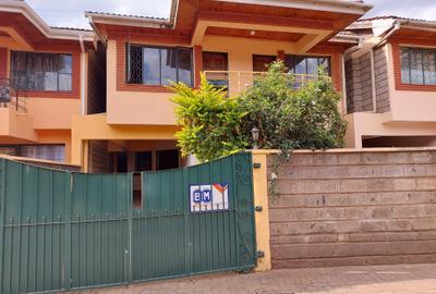 5 Bed Townhouse with En Suite at Lavington Green