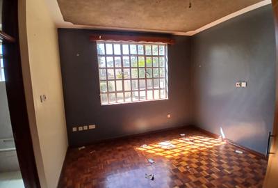 4 Bed House with En Suite in Karen - 4