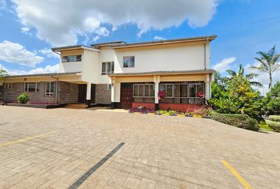 5 Bed House with En Suite in Gigiri