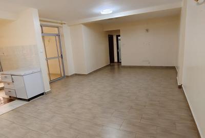 2 Bed Apartment with Swimming Pool in Kilimani - 3
