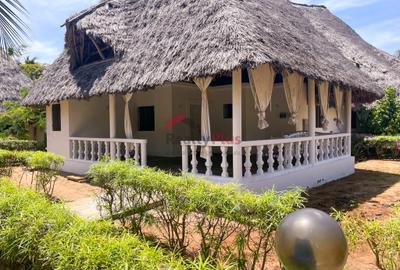 2 Bed Villa with En Suite in Malindi