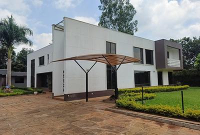 5 Bed House with En Suite at Runda - 4