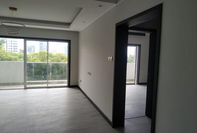 2 Bed Apartment with En Suite in Riverside