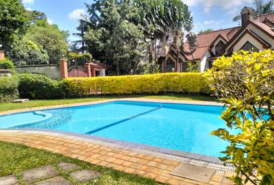 5 Bed Townhouse with En Suite at Lavington