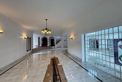 5 Bed House with En Suite in Thigiri