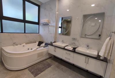 Furnished 4 Bed Apartment with En Suite in Spring Valley - 3