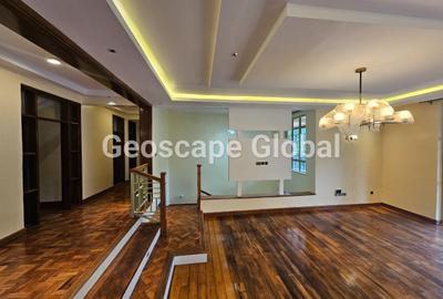 4 Bed Apartment with En Suite in Gigiri