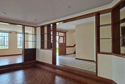 5 Bed House with En Suite at Off Mimosa Rd - 3