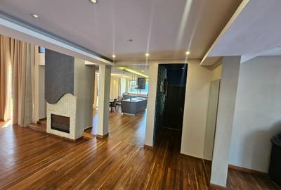 5 Bed House with En Suite in Runda - 4