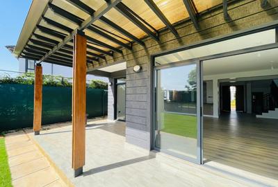 5 Bed Townhouse with En Suite in Runda - 3