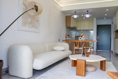 1 Bed Apartment with En Suite at Lavington - 2