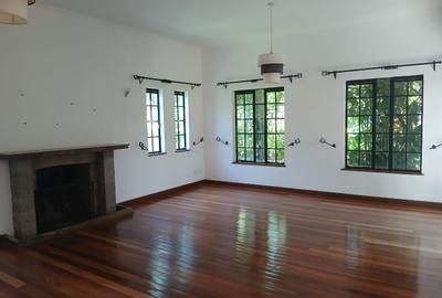 4 Bed Townhouse with En Suite in Runda - 2