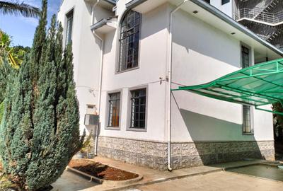 4 Bed Townhouse with En Suite at Lavington