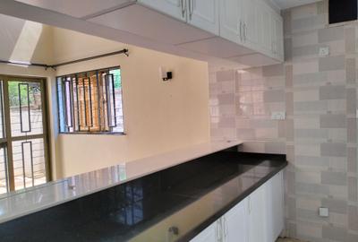 5 Bed Townhouse with En Suite in Lavington