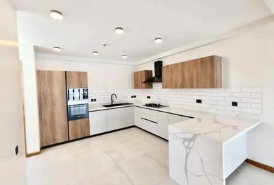 4 Bed Apartment with En Suite at Peponi Road - 3