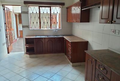4 Bed Townhouse with En Suite in Lavington