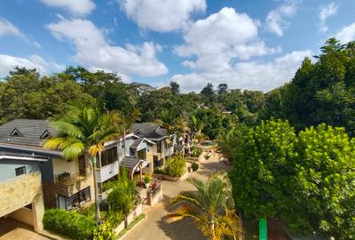 5 Bed Townhouse with En Suite at Westlands - 4
