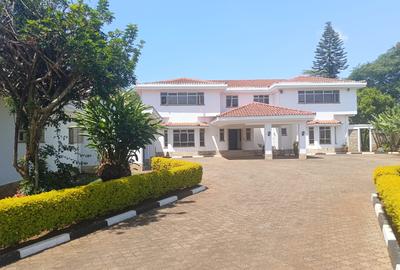 5 Bed House with En Suite at Runda