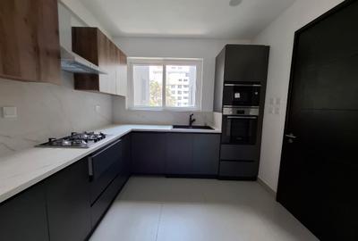 4 Bed Apartment with En Suite in Westlands Area