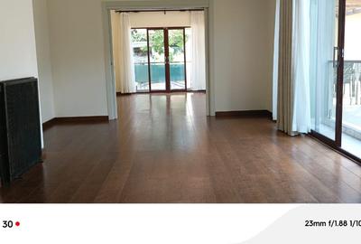 5 Bed Townhouse with En Suite in Lavington - 3