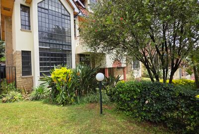 4 Bed Townhouse with En Suite at Riverside Drive. - 4