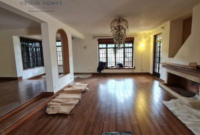 5 Bed Townhouse with En Suite at Lavington