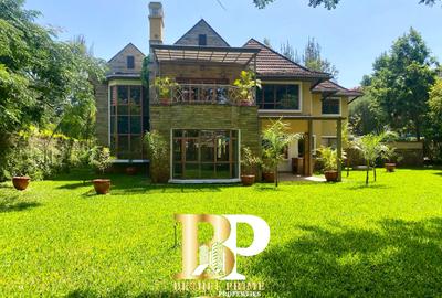6 Bed Townhouse with En Suite in Runda - 2