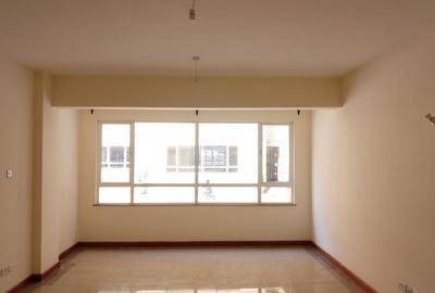 3 Bed Apartment with En Suite at City Park - 2