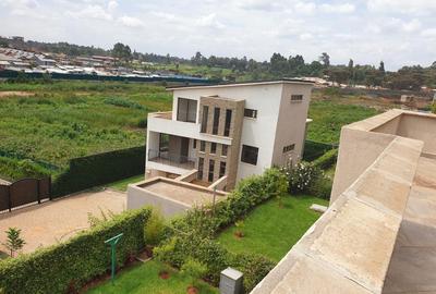 4 Bed Townhouse with En Suite in Kiambu Road