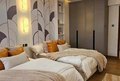 Serviced 2 Bed Apartment with En Suite in Parklands