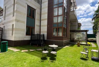 5 Bed Townhouse with En Suite in Lavington
