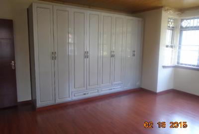 5 Bed Townhouse with En Suite in Lower Kabete