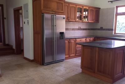 5 Bed House with En Suite in Karen - 3