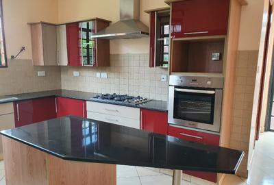 4 Bed House with En Suite in Karen