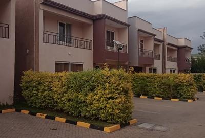 4 Bed Townhouse with En Suite at Mwananchi Road