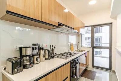 Furnished 3 Bed Apartment with En Suite in Riverside