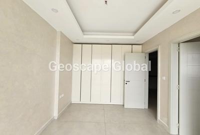 4 Bed Apartment with En Suite in Spring Valley - 2