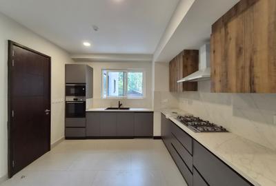 5 Bed Apartment with En Suite at General Mathenge Drive - 4