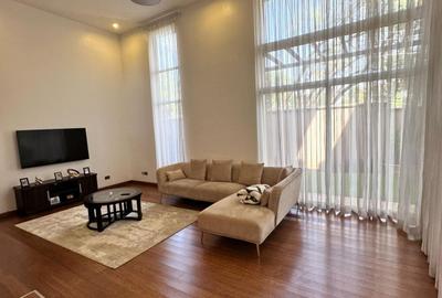 4 Bed House with En Suite in Lavington