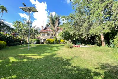 5 Bed Villa with En Suite in Spring Valley - 2