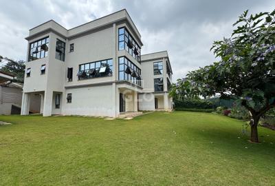 5 Bed House with En Suite in Thigiri