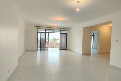 4 Bed Apartment with En Suite at Parklands