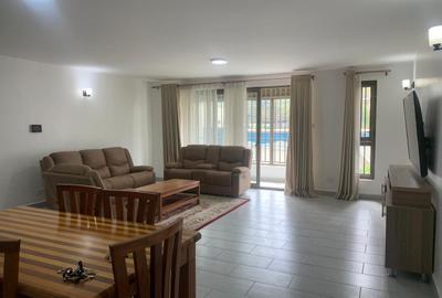 3 Bed Apartment with En Suite in Lavington