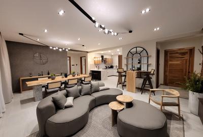 3 Bed Apartment with En Suite in Spring Valley - 2