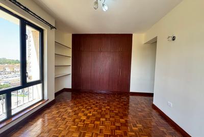 2 Bed Apartment in Kilimani - 4