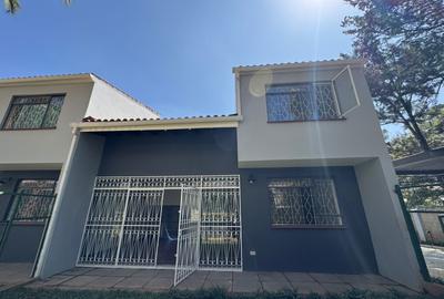 4 Bed Townhouse with En Suite at Lantana Road