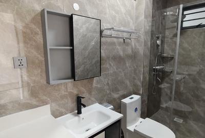 1 Bed Apartment with En Suite in Kilimani - 4