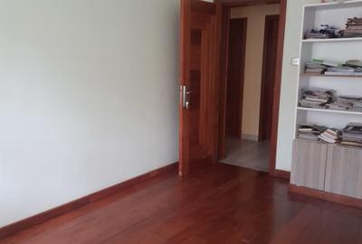 7 Bed House with En Suite in Karen - 3