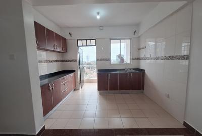 2 Bed Apartment with En Suite in Kilimani - 3