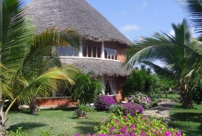 2 Bed Villa with En Suite at Ocean Beach Resort Malindi - 2